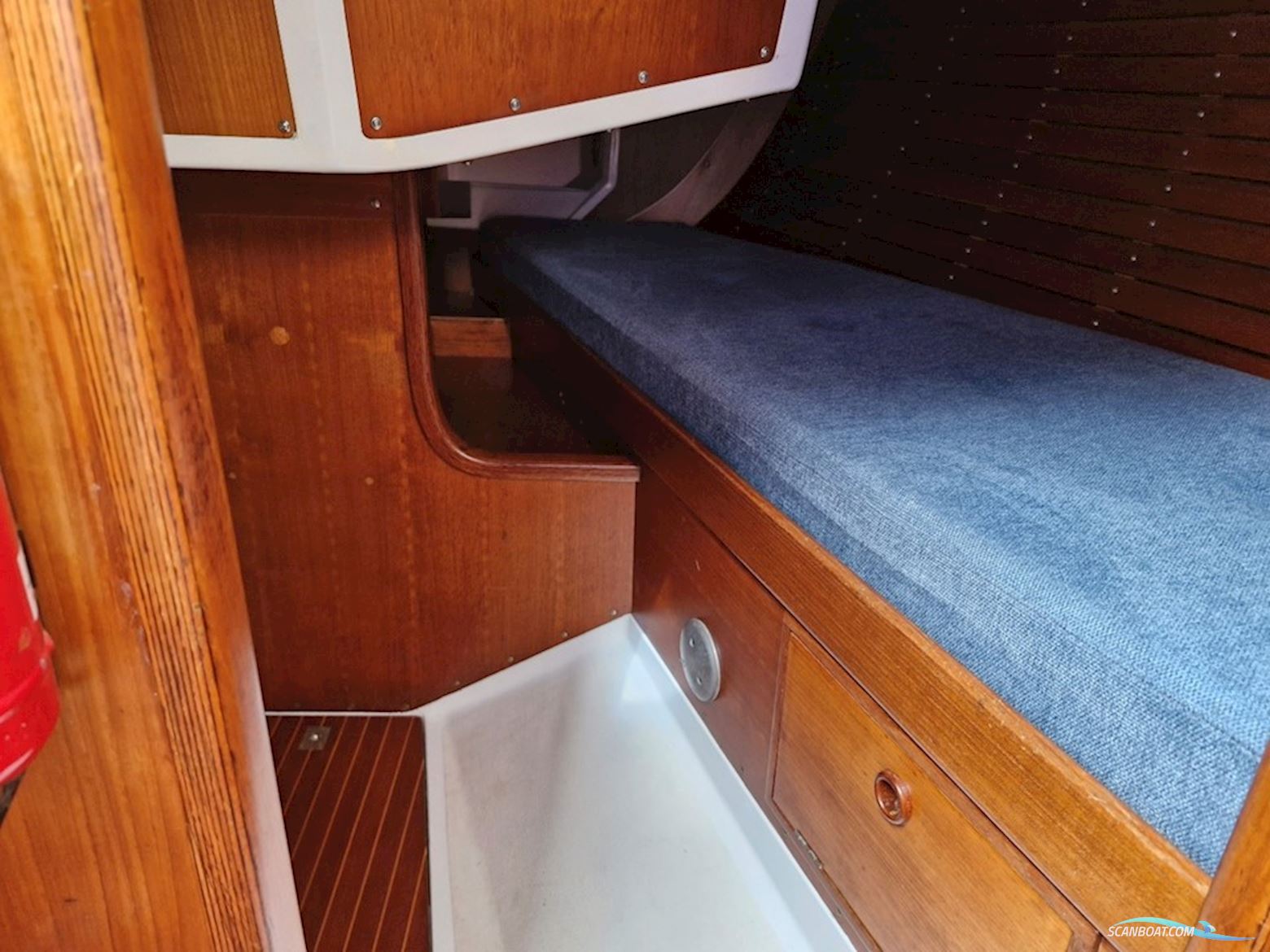 Swan 38