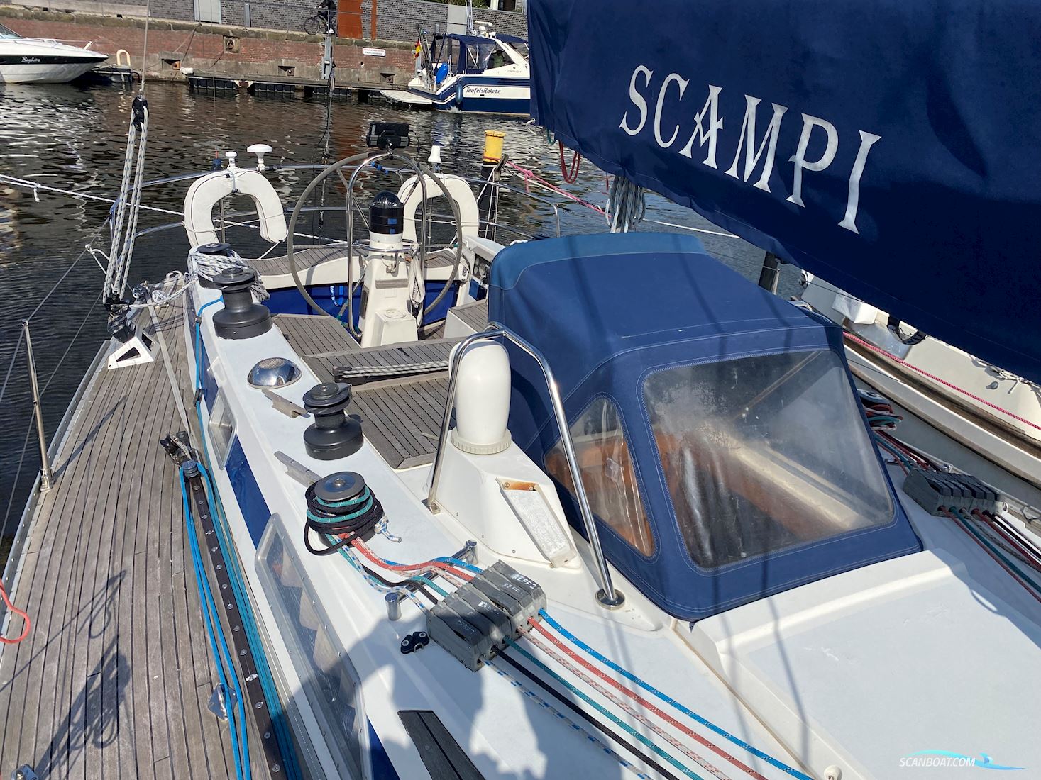 Swan 391