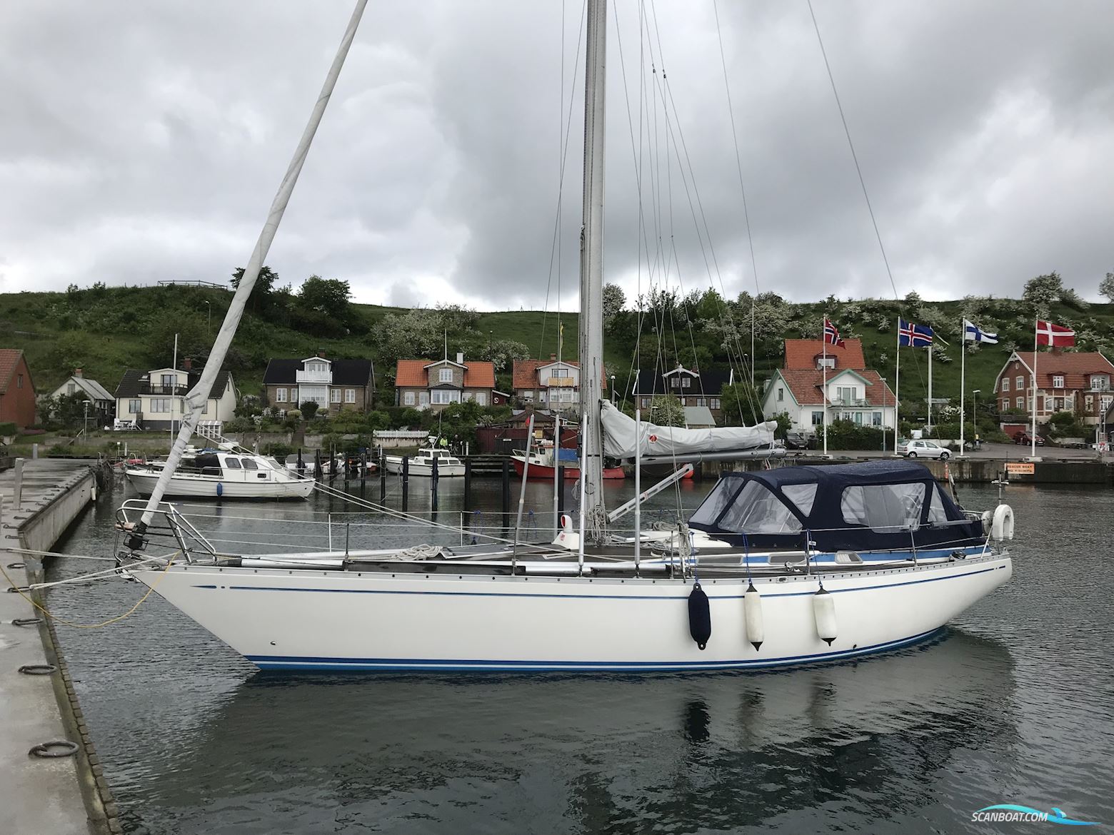 Swan 41 Sejlbåd 1974, med Perkins
 motor, Danmark