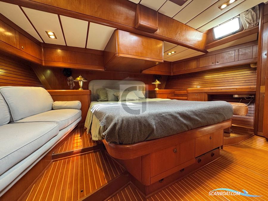 Swan 68