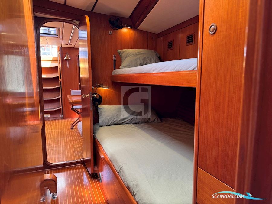 Swan 68