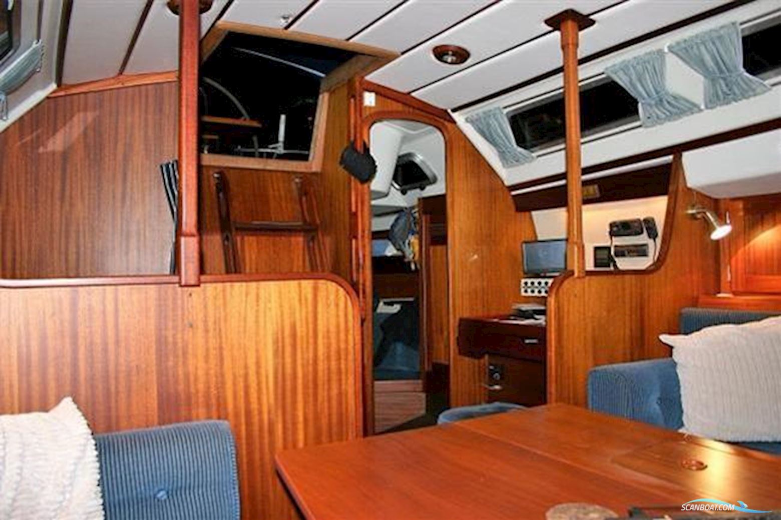 Sweden Yachts 340