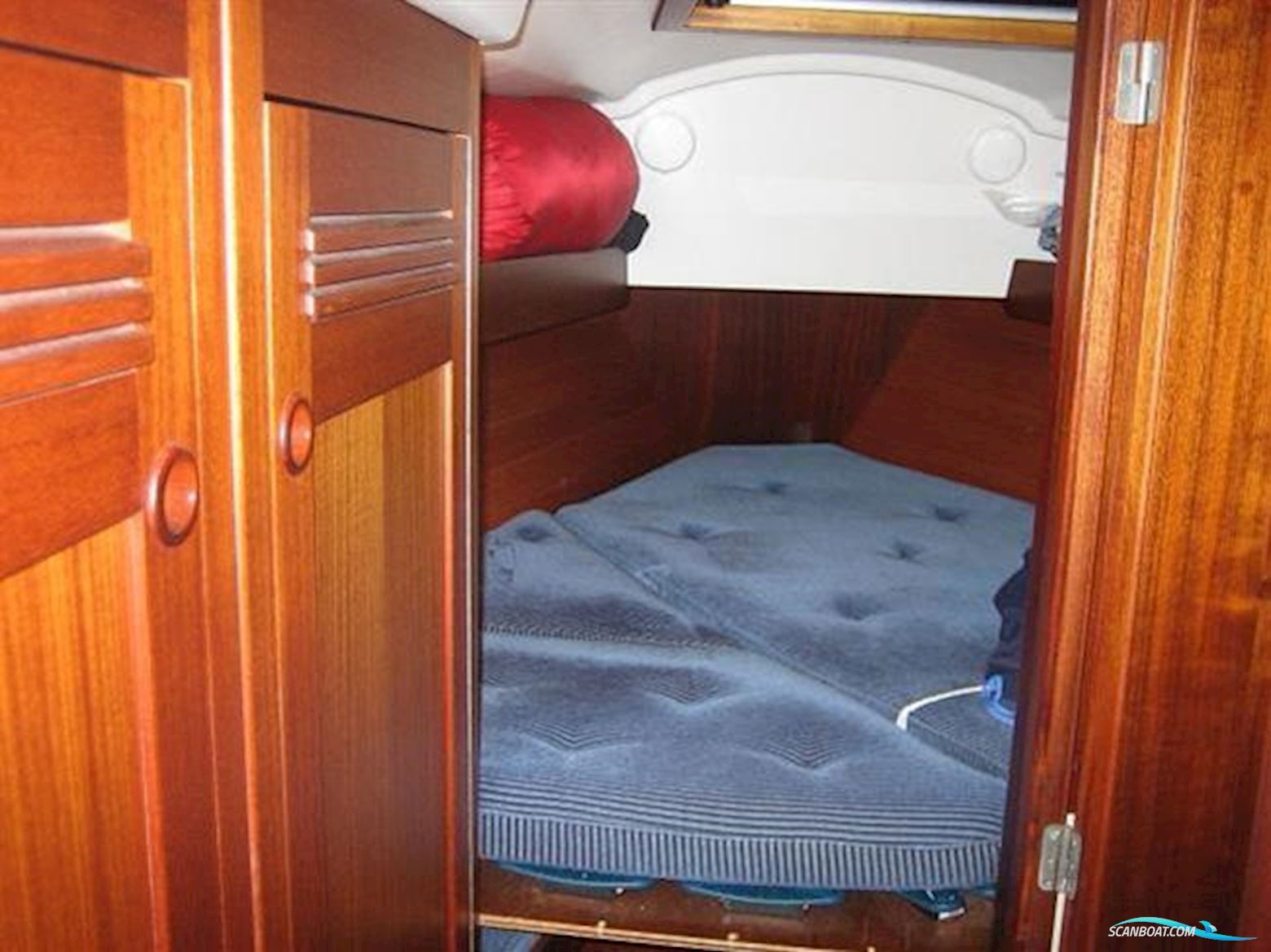 Sweden Yachts 340