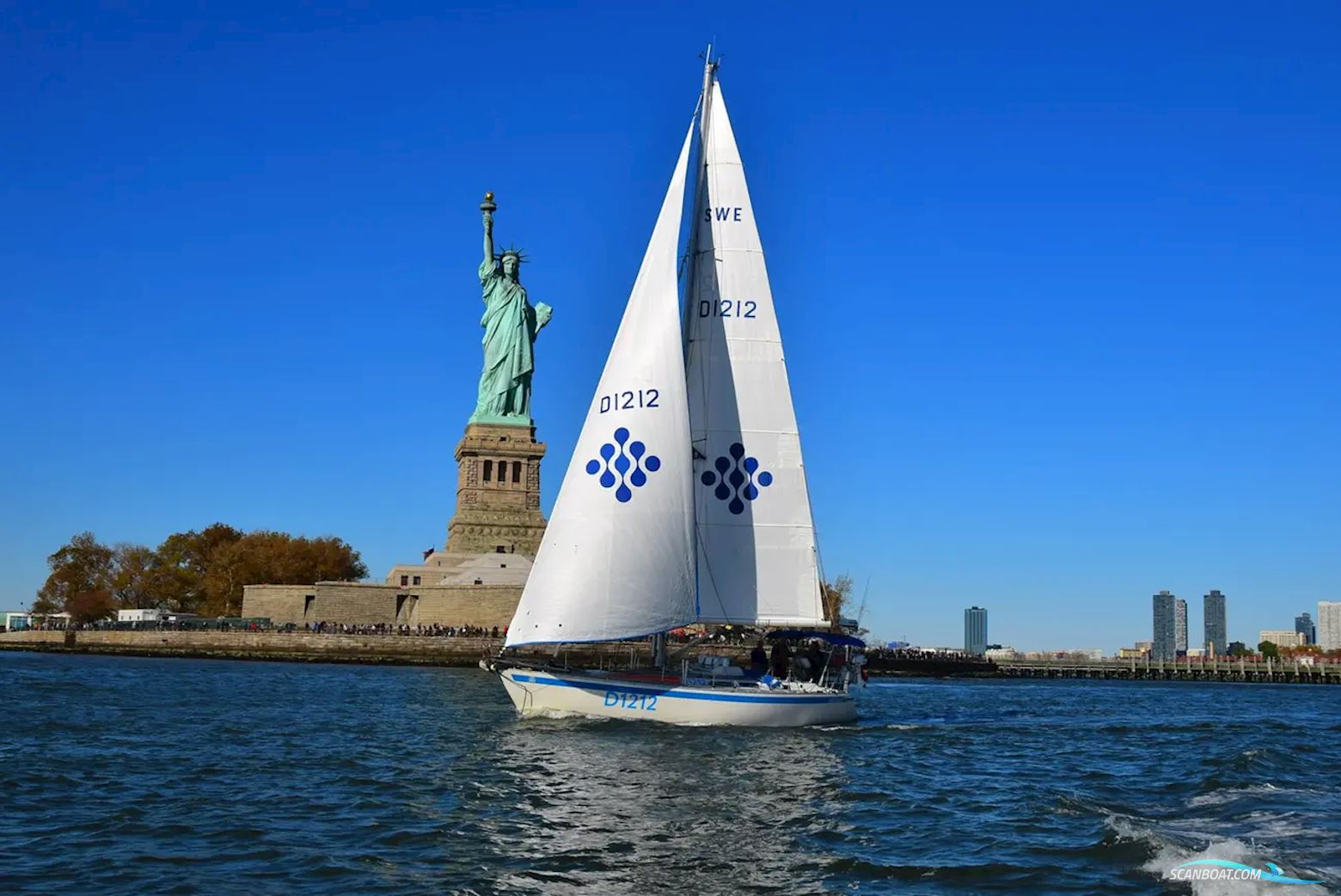 Sweden Yachts 390