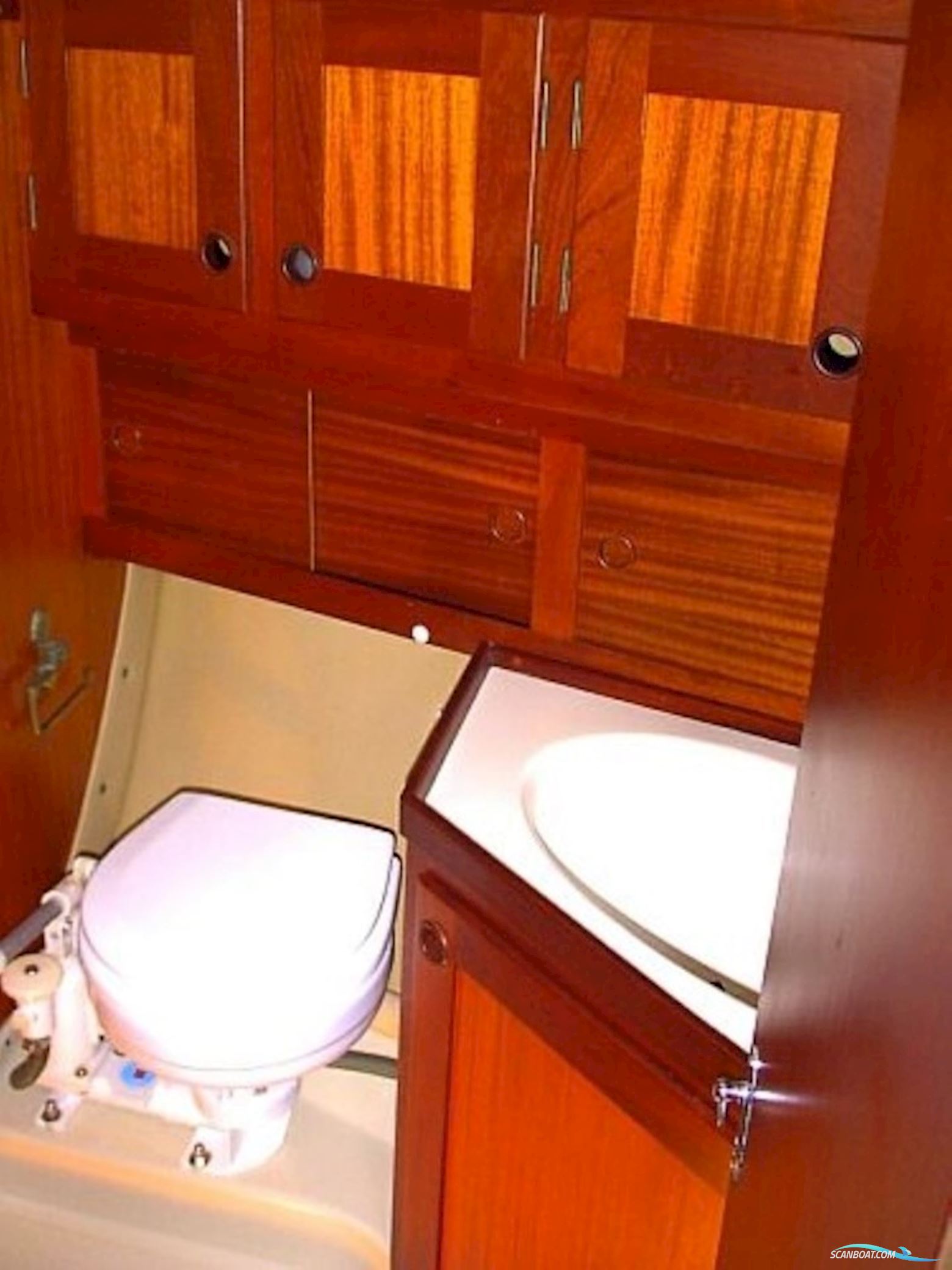 Sweden Yachts 41 Continental