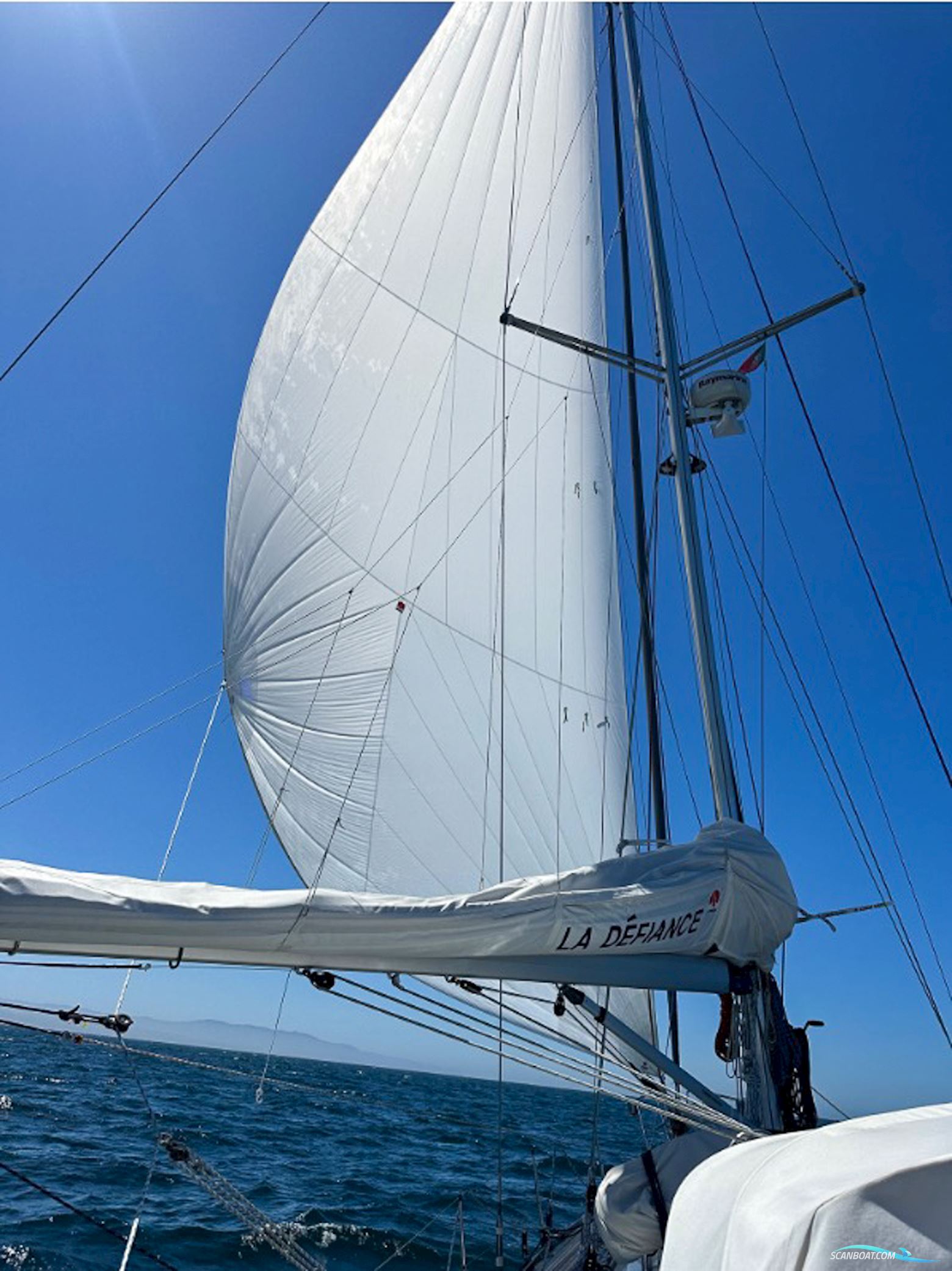 Sweden Yachts 42