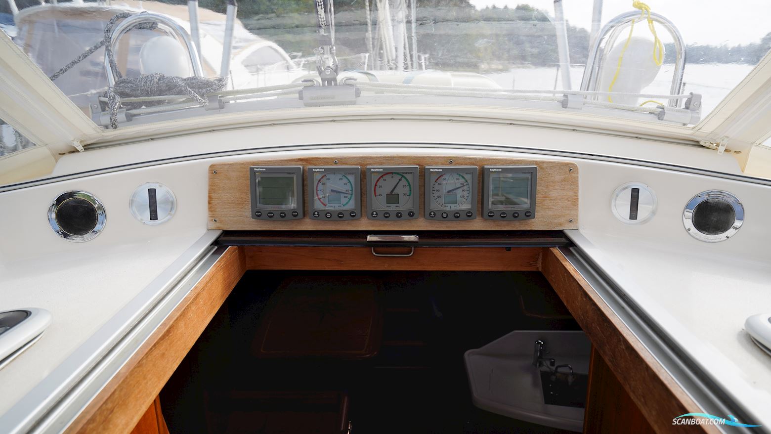 Sweden Yachts 45