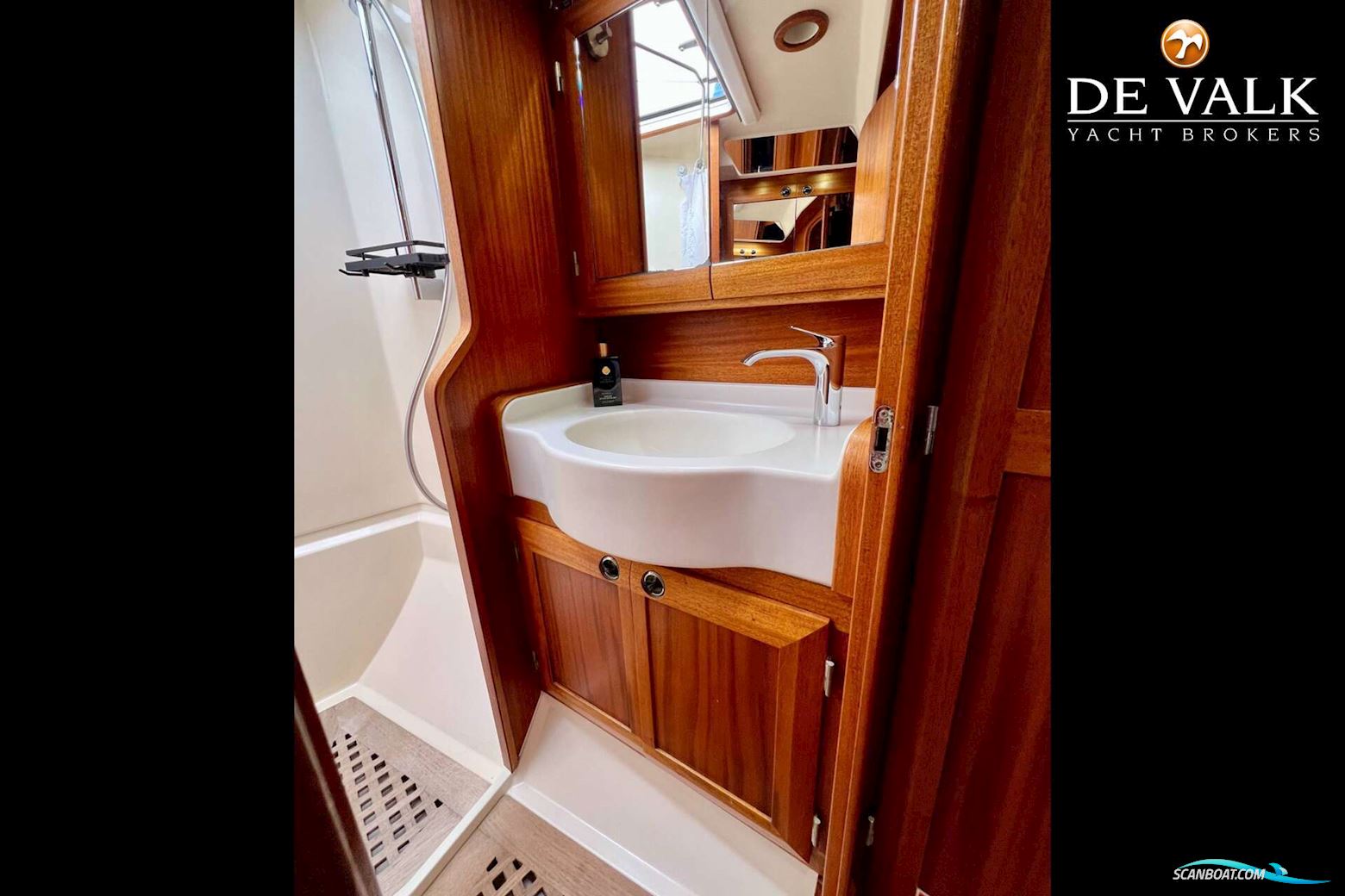 Sweden Yachts 50