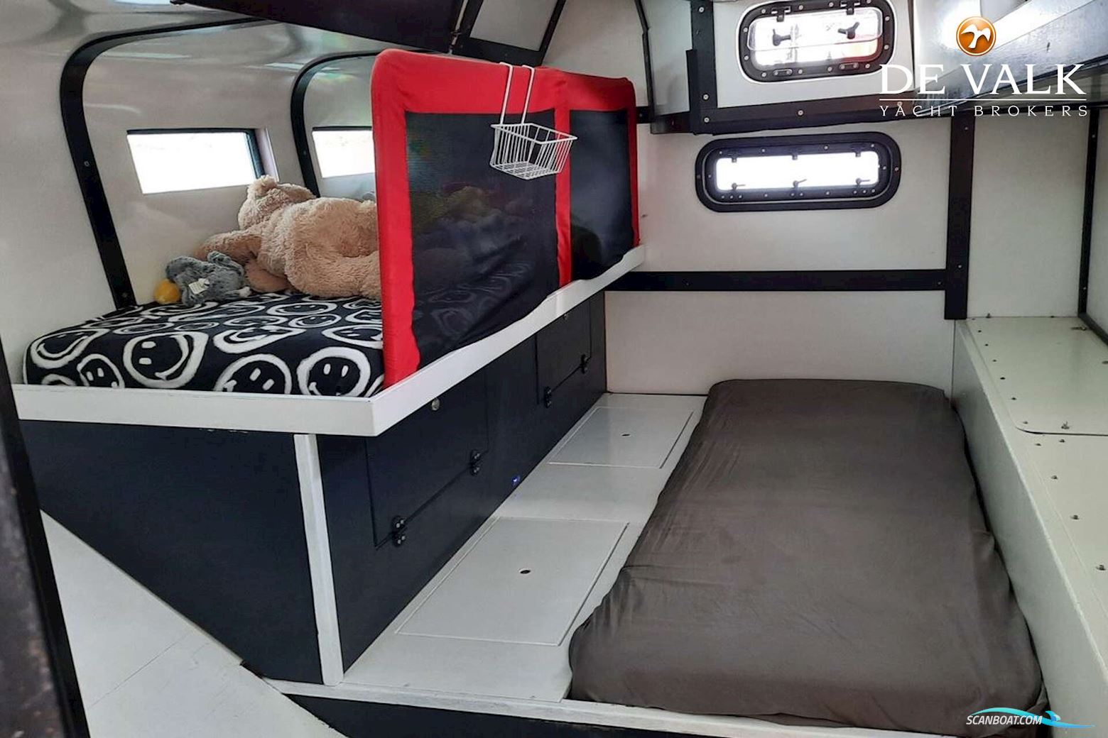 S/Y Custom Made Marc Lombardi Cigale 18