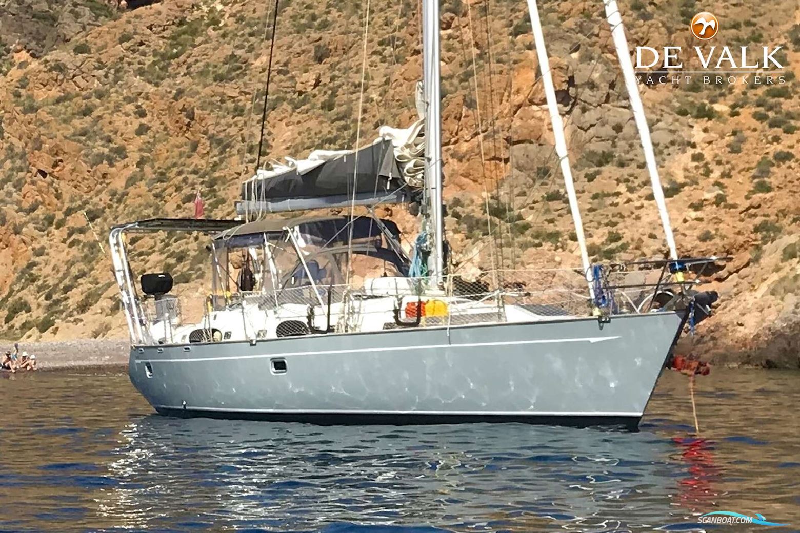 Tayana 48