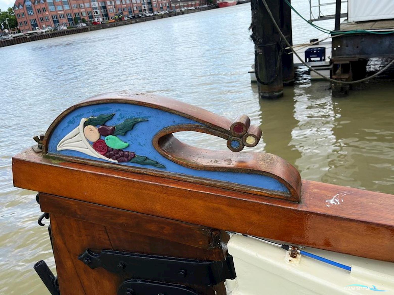 Traditional Platbodem