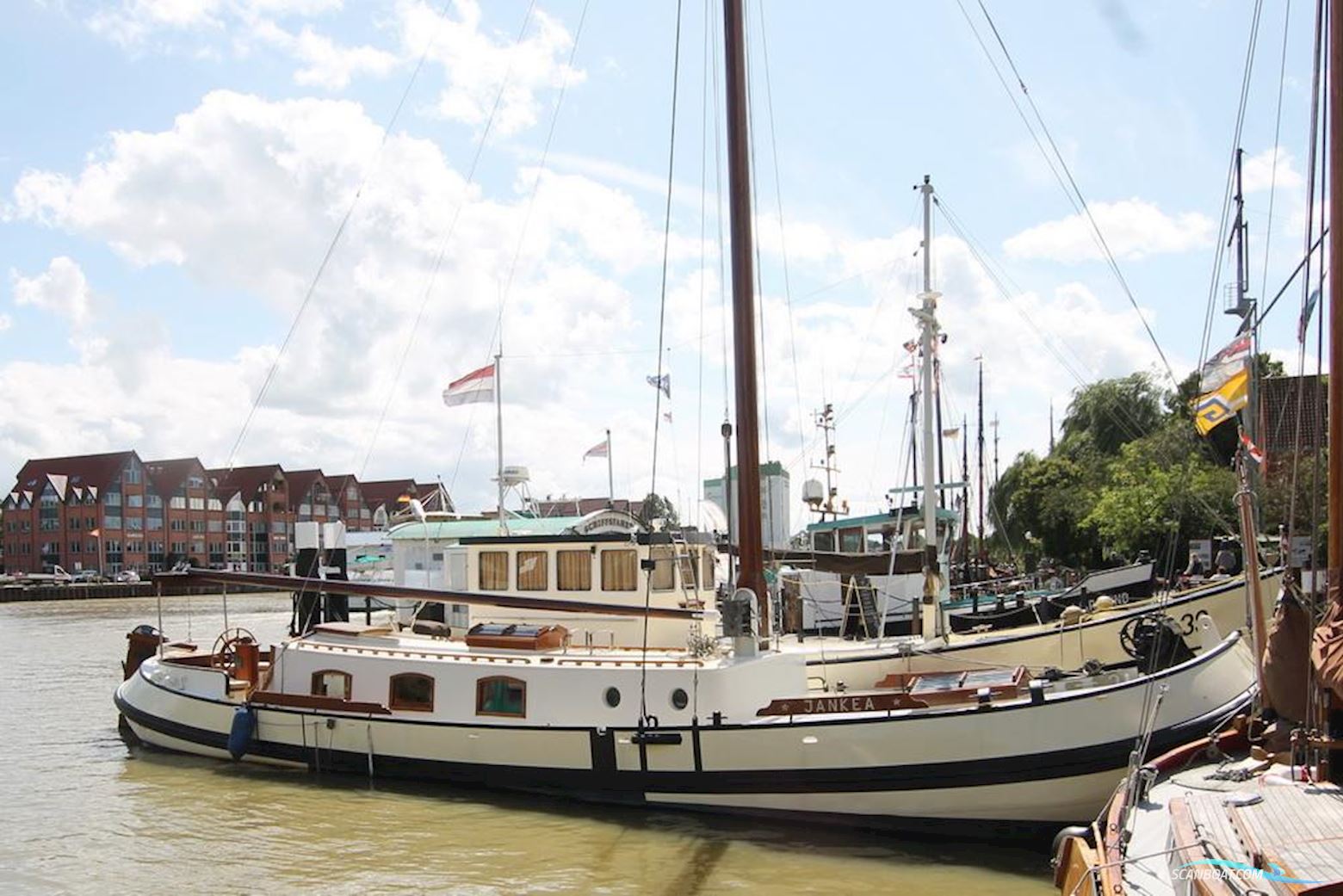 Traditional Platbodem