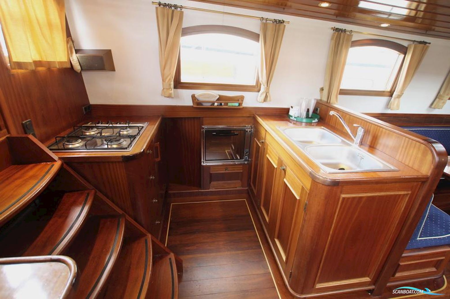 Traditional Platbodem