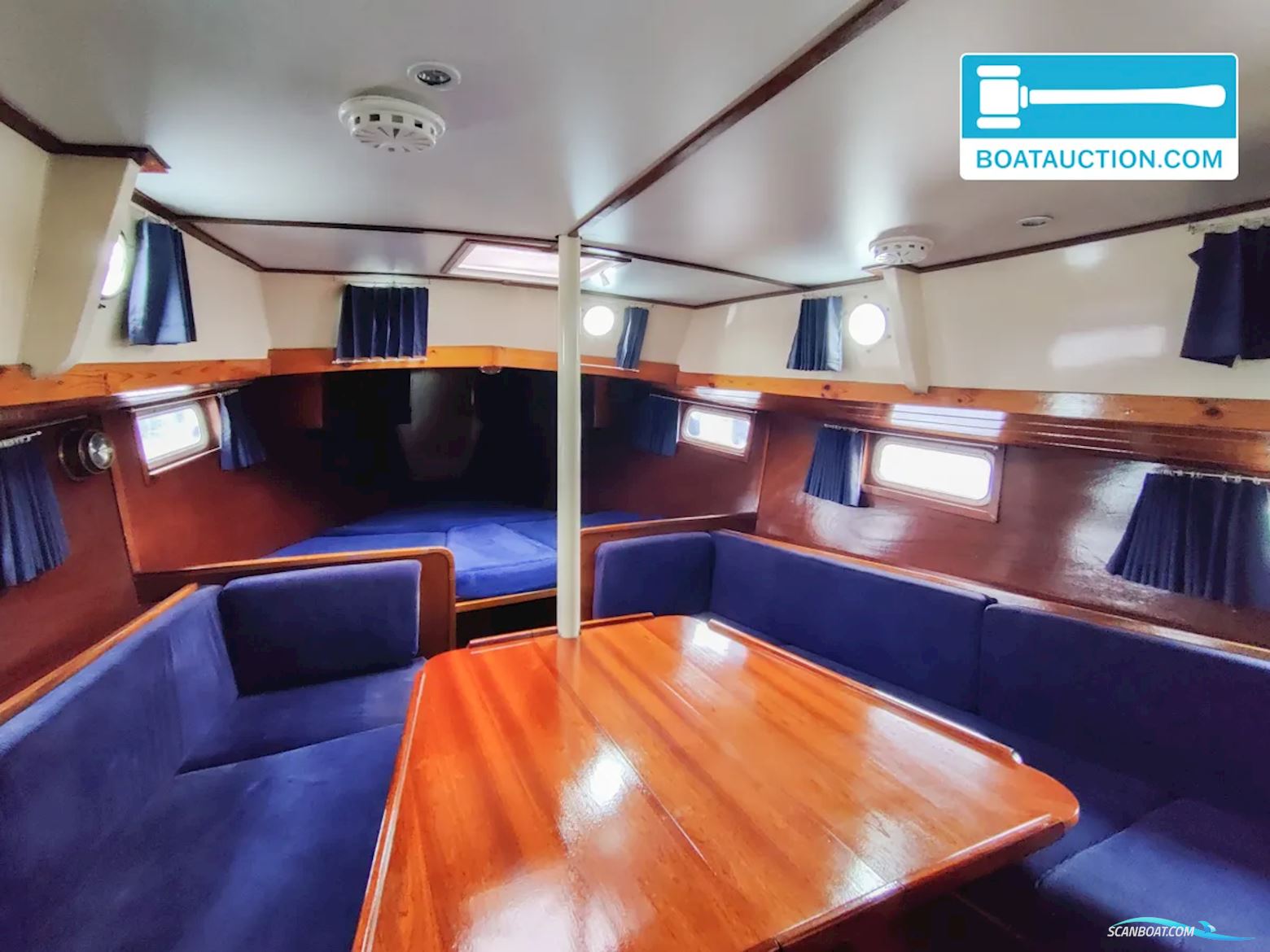 Unter Elbe Motorsailer