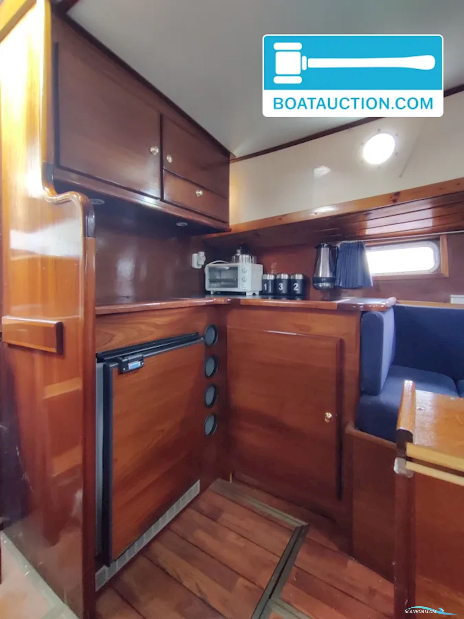 Unter Elbe Motorsailer