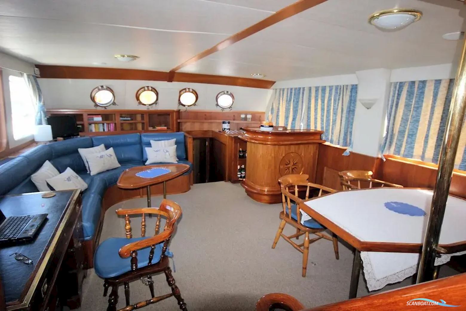 VAN DEN AKKER Motorsailer