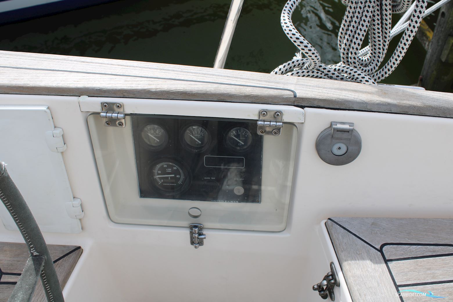 Victoire 1270 Decksaloon