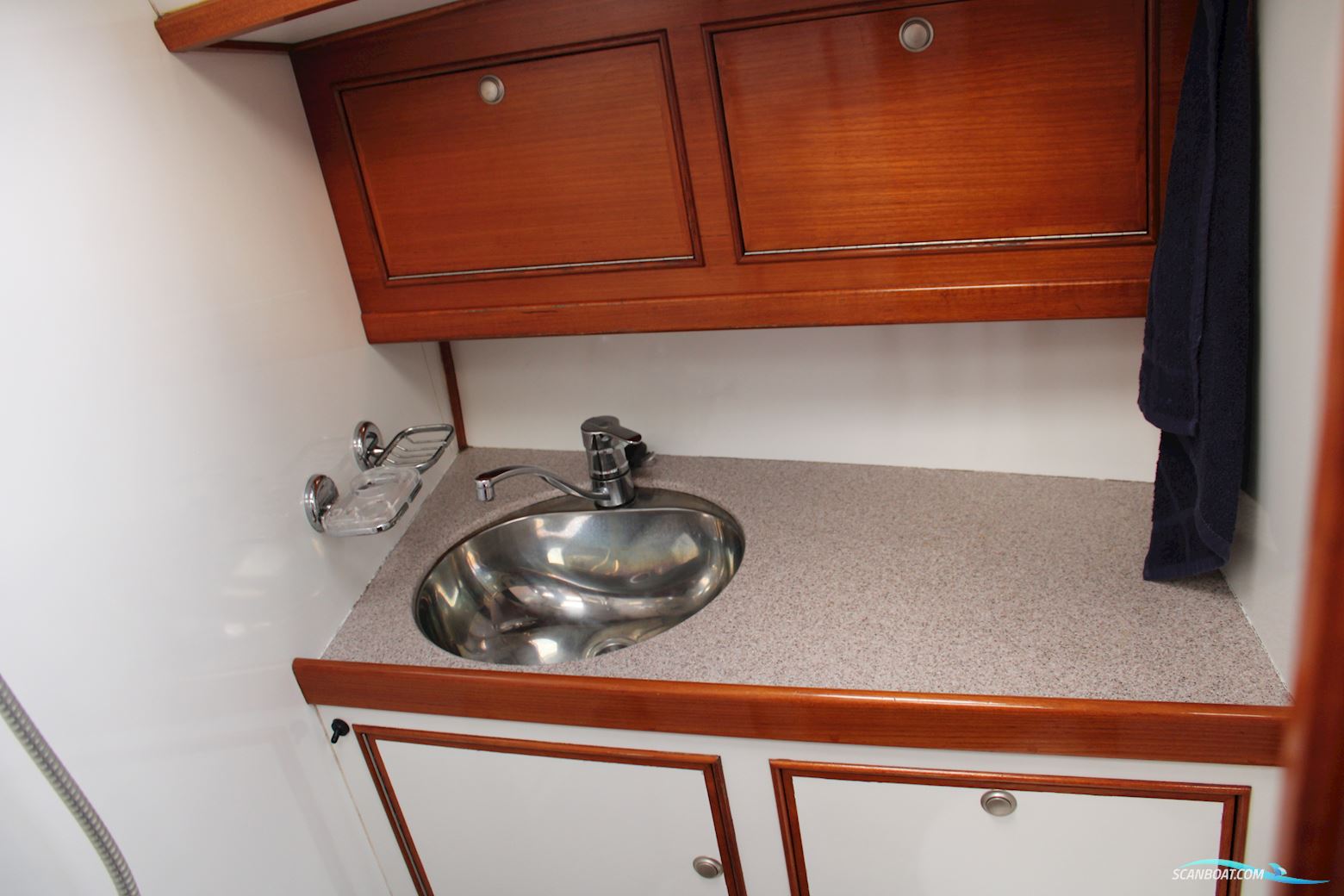 Victoire 1270 Decksaloon