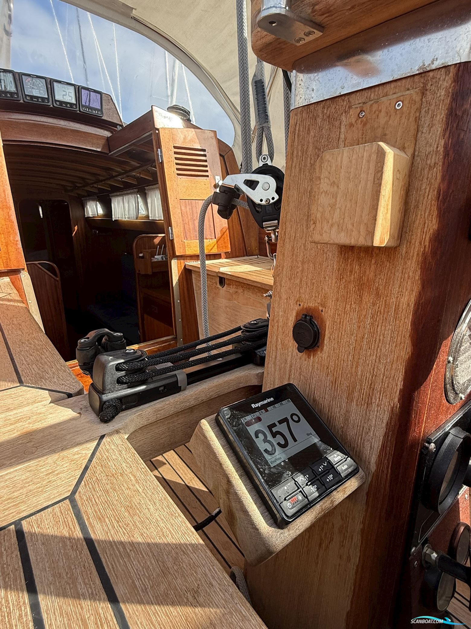 Vindø 40, renoveret med nyere rig og sejl