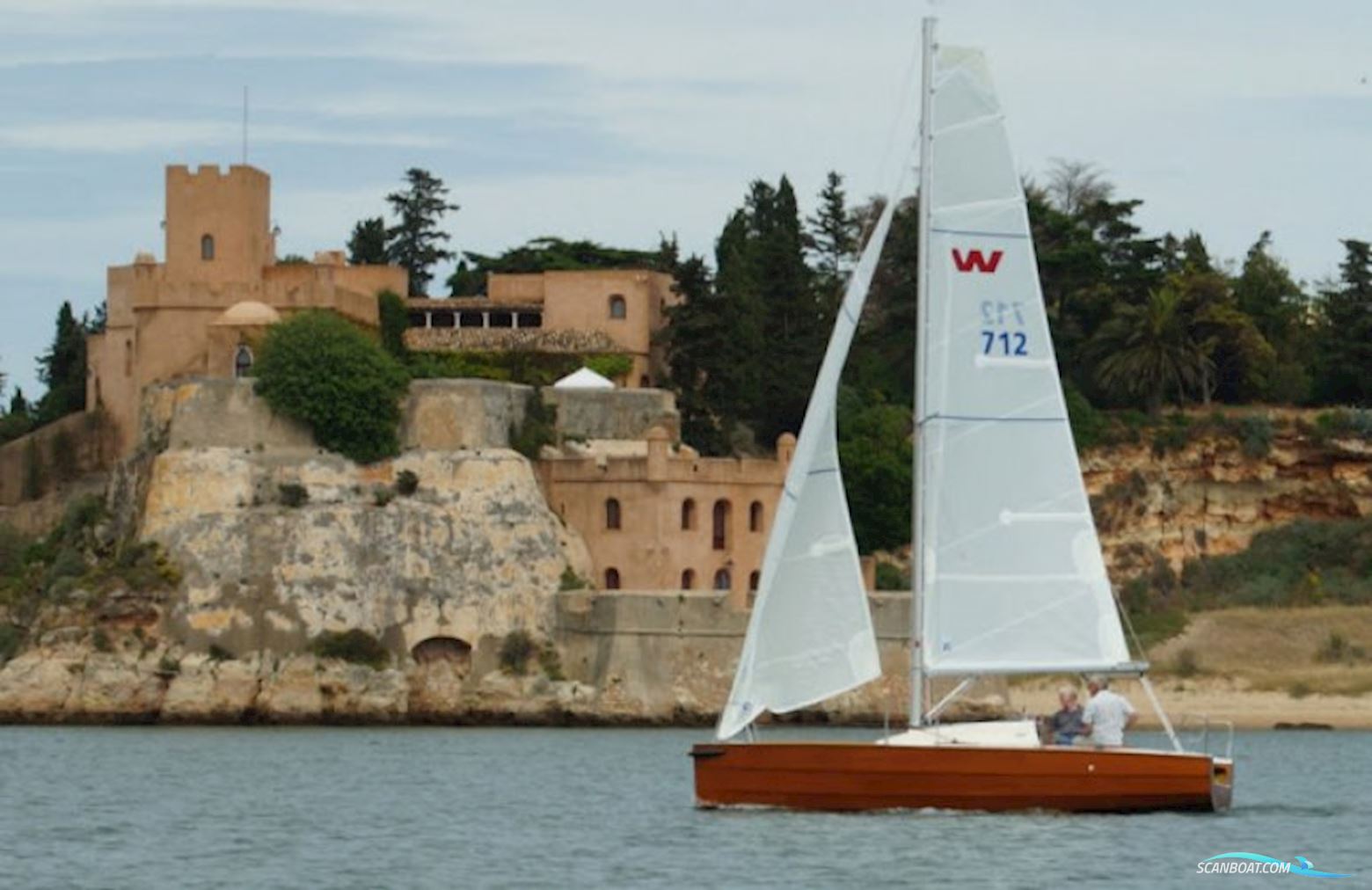 Waarschip 700 LD , 700 CR of 700 C