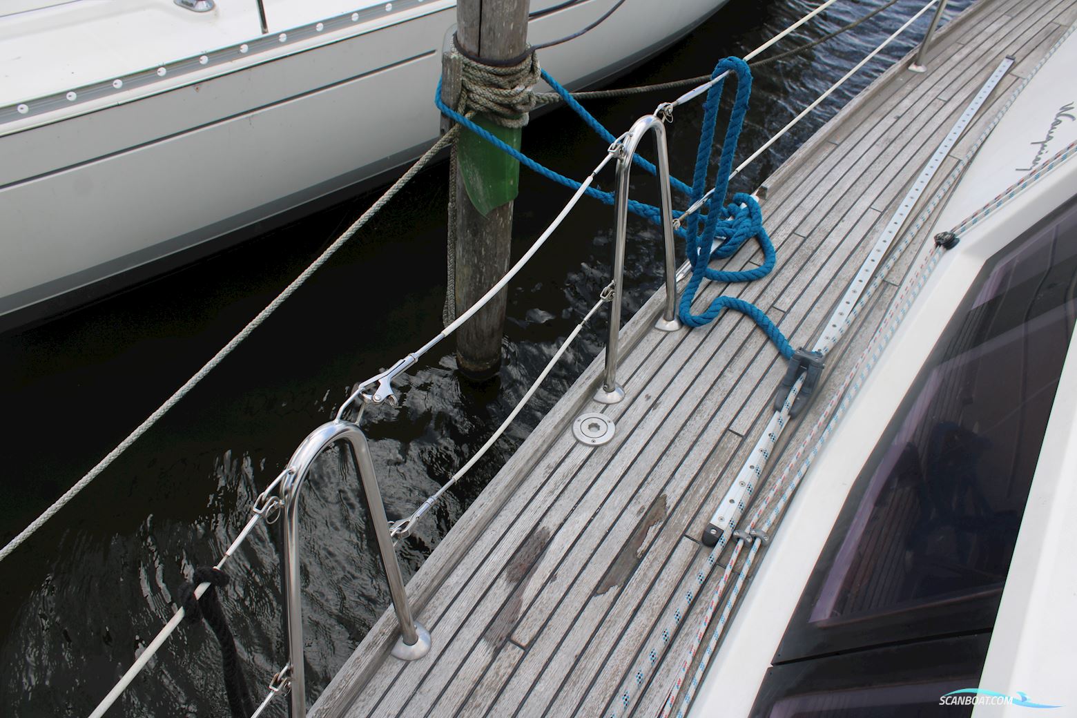 Wauquiez 40 Pilot Saloon