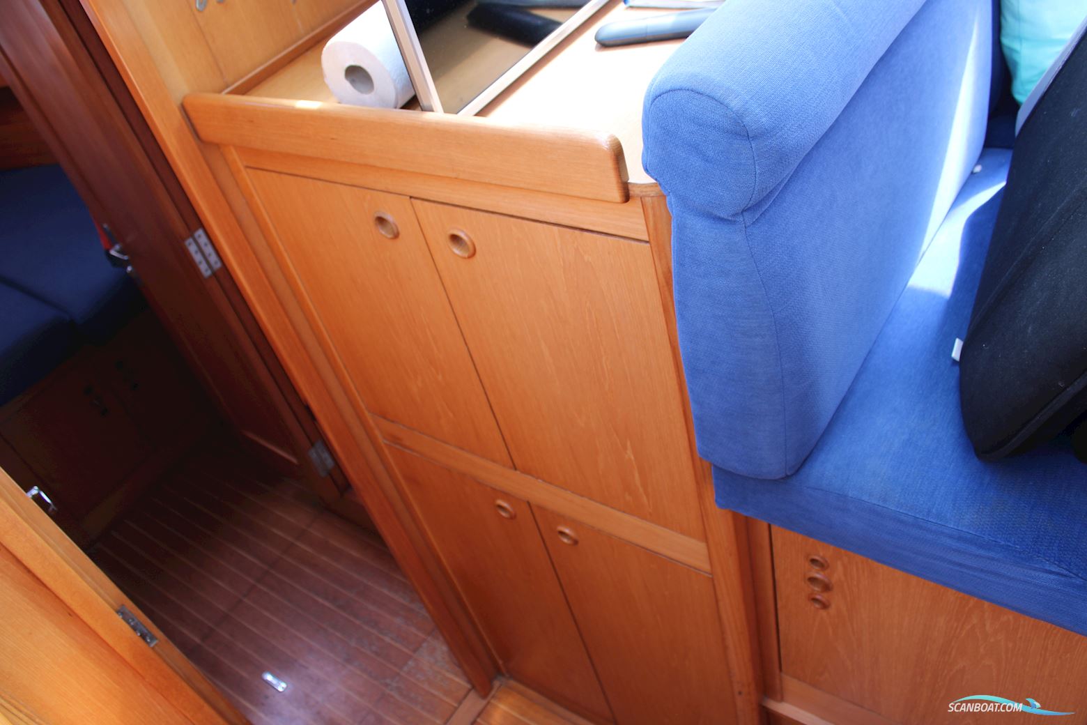 Wauquiez 40 Pilot Saloon
