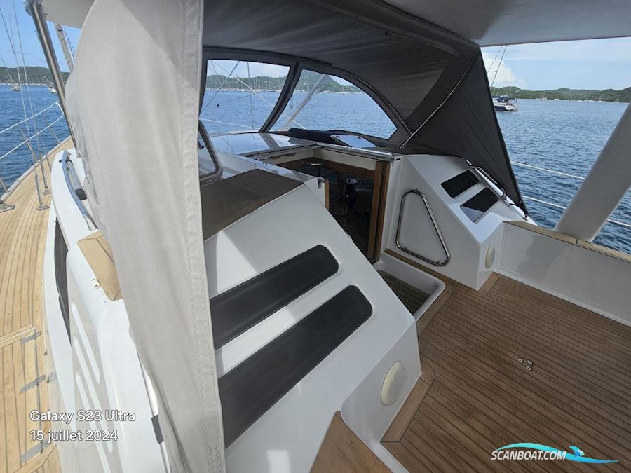 Wauquiez 60 Pilot Saloon