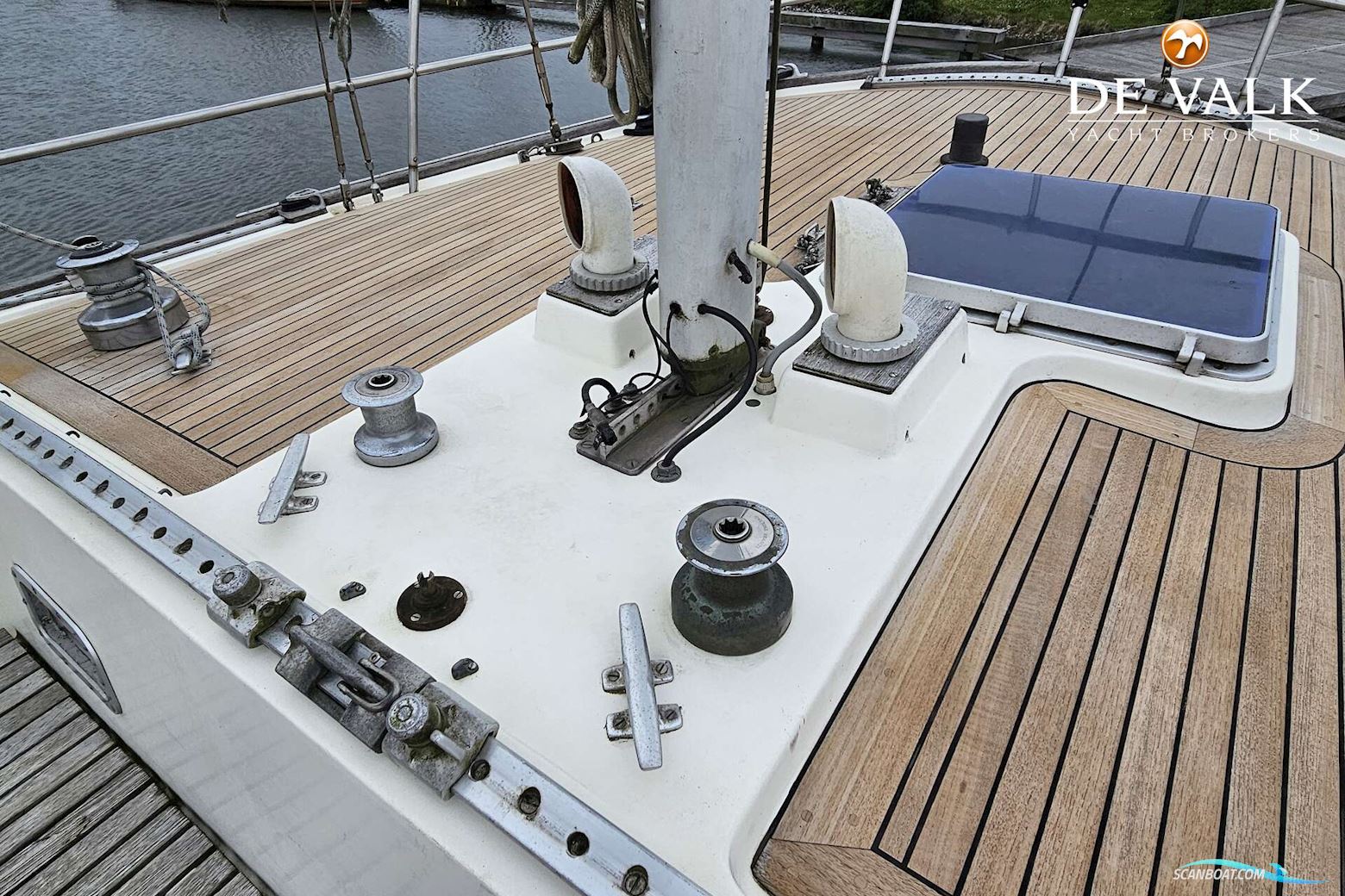 Wauquiez Amphitrite 43