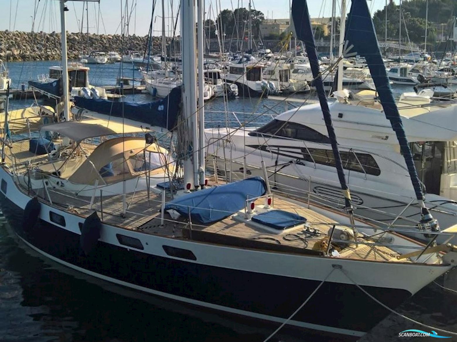 Wauquiez Amphitrite 43 Sejlbåd 1977, med Perkins M90 motor, Portugal