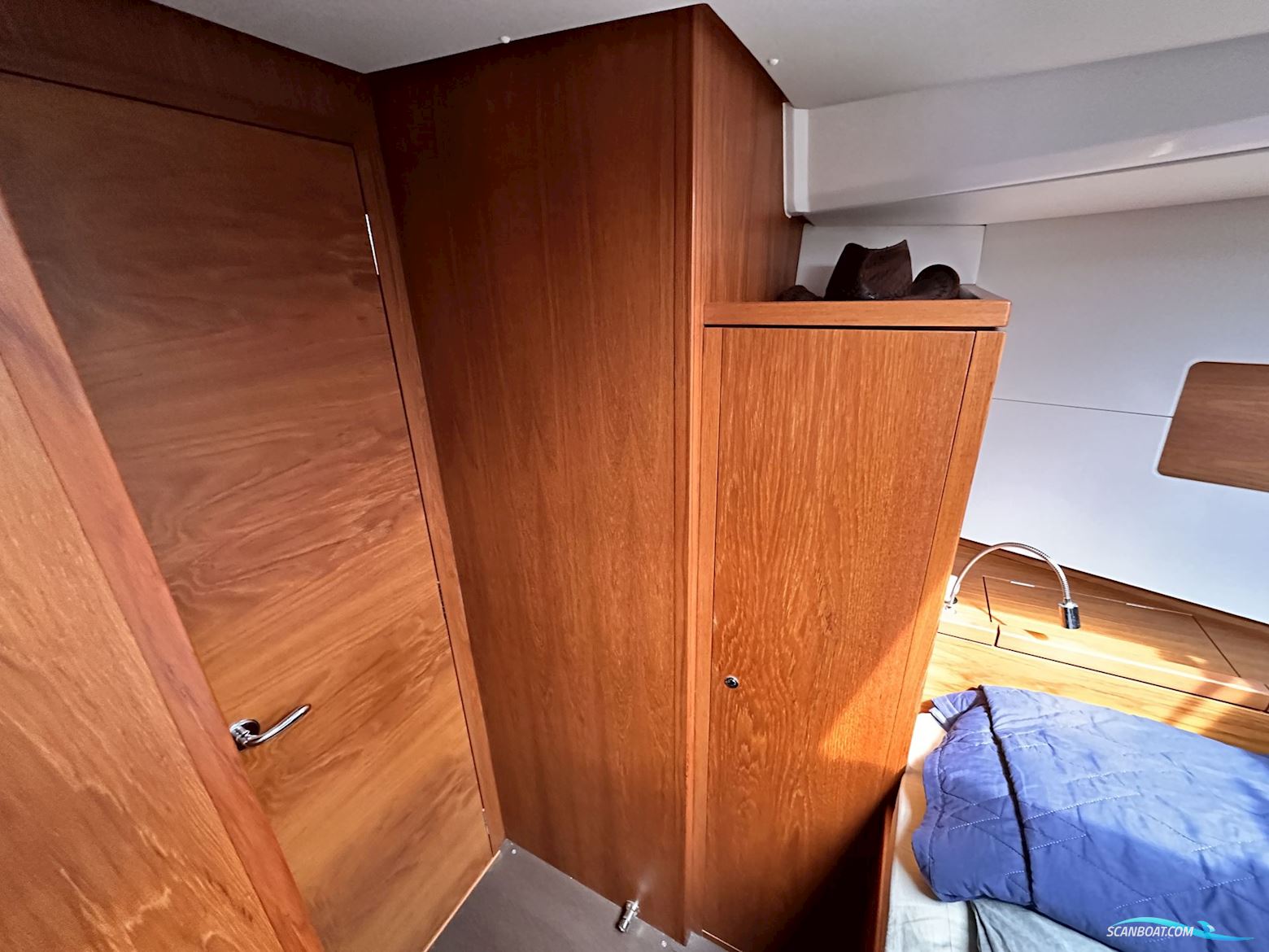 Wauquiez Pilot Saloon 48