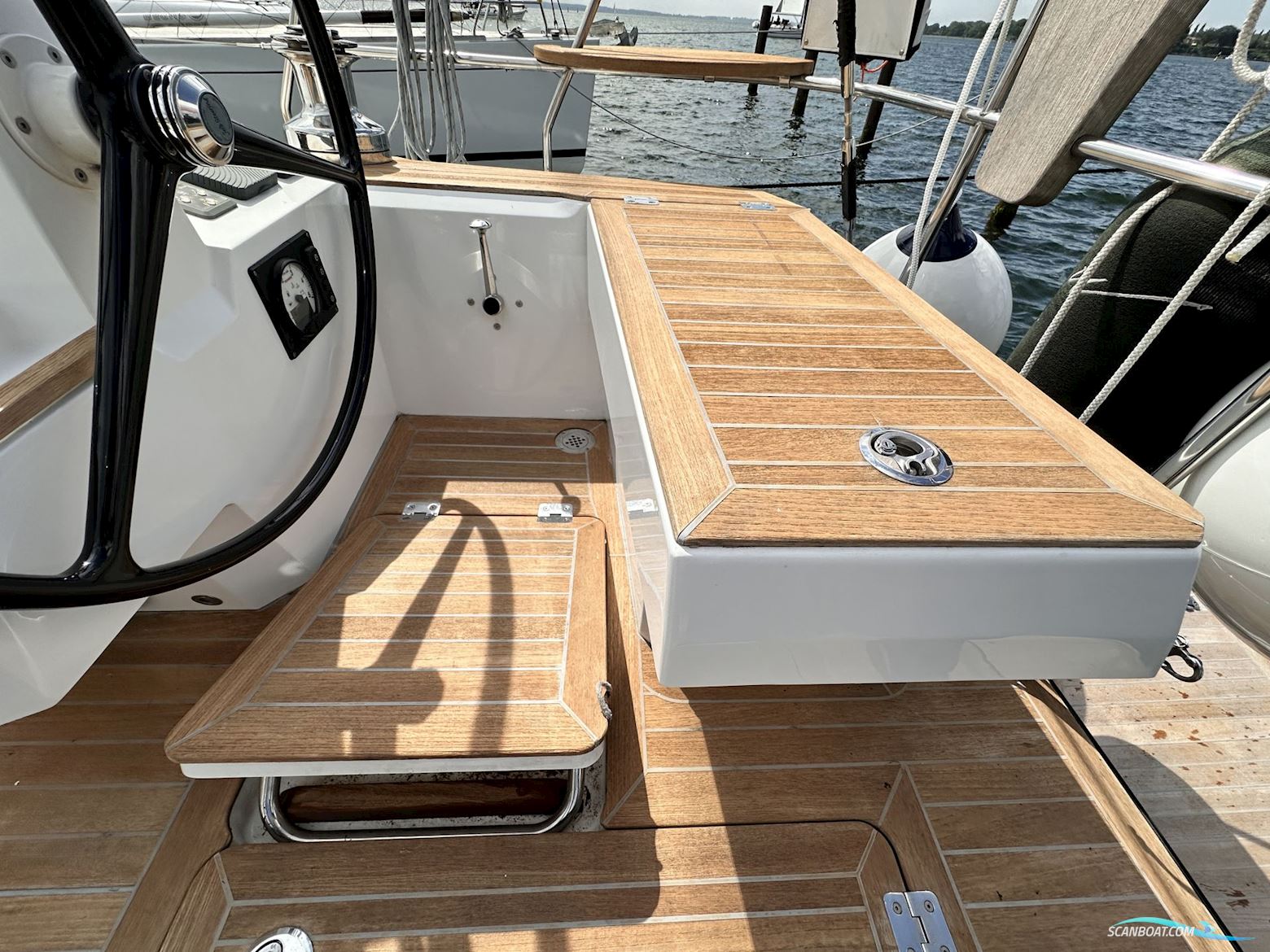 Wauquiez Pilot Saloon 48