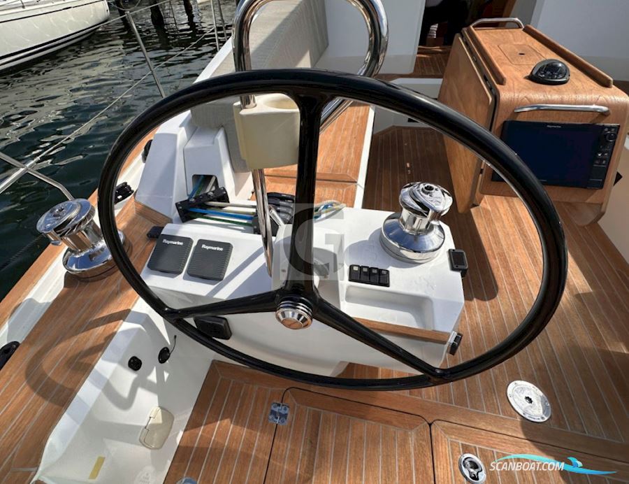 Wauquiez Pilot Saloon 48