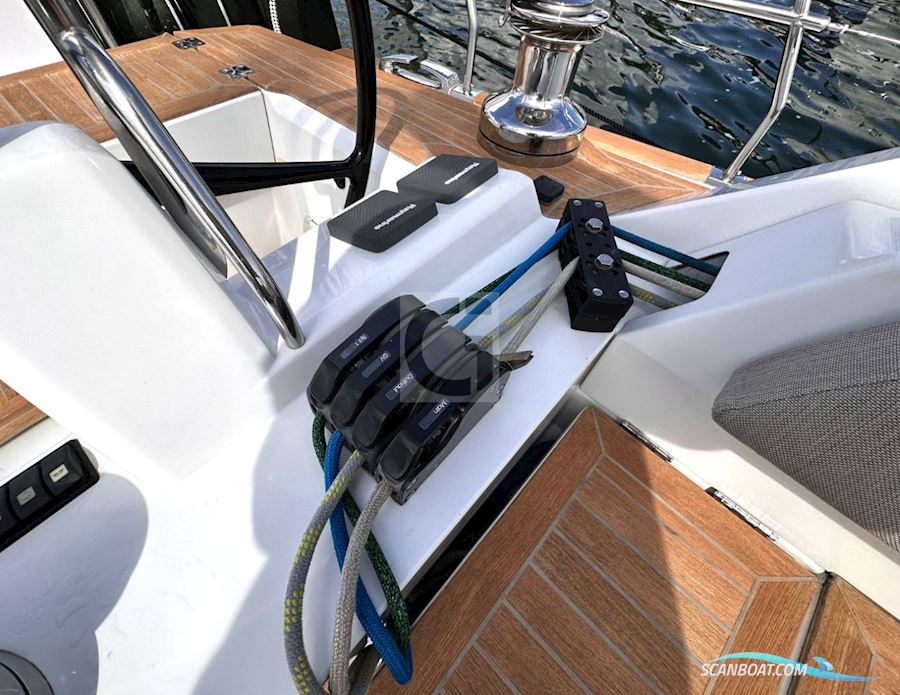 Wauquiez Pilot Saloon 48