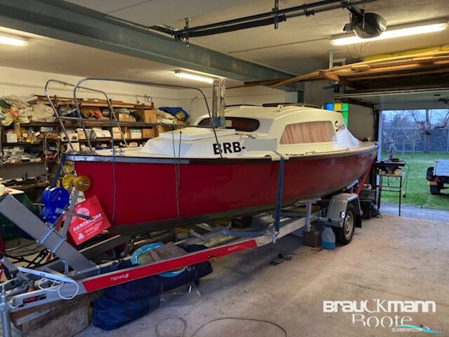Werftbau P-Jollenkreuzer Sejlbåd 1977, med Johnson Outboards motor, Tyskland
