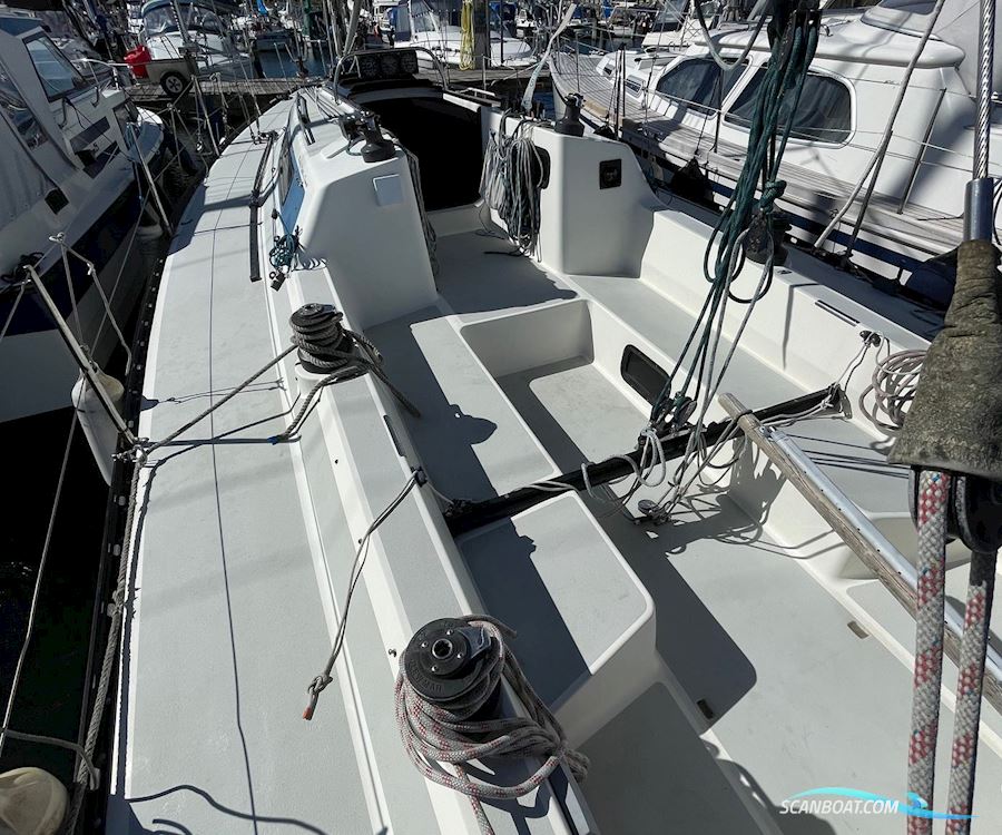 X-119 X-Yachts/Epoxy laminated UV Hull