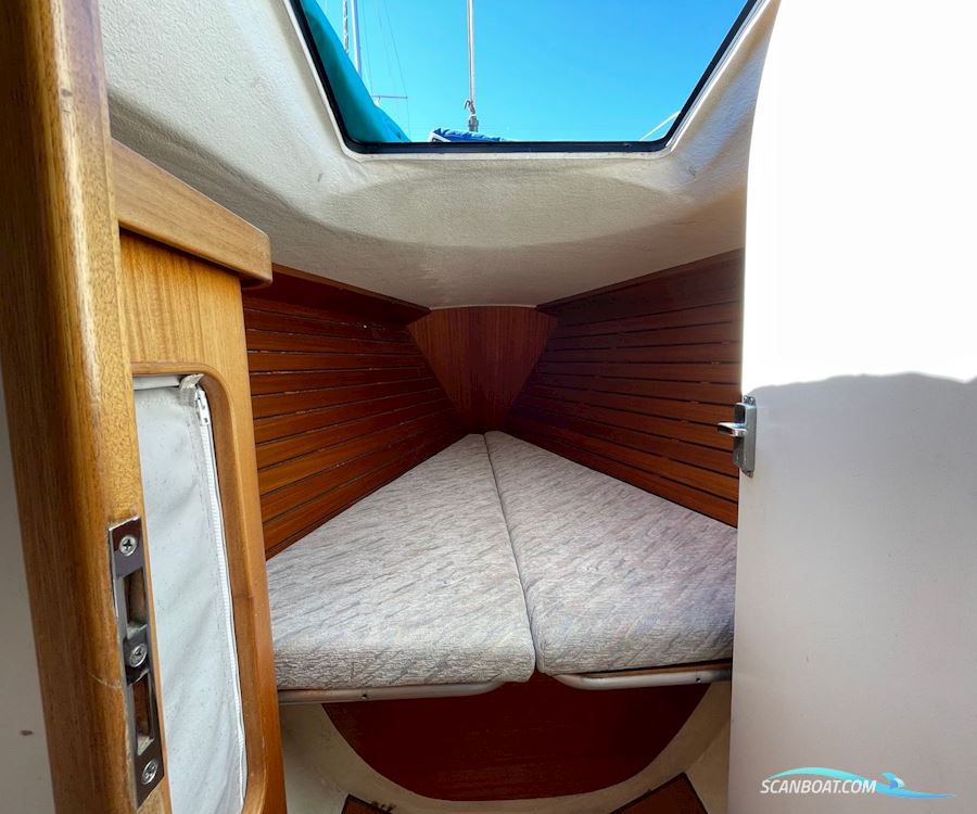 X-119 X-Yachts/Epoxy laminated UV Hull