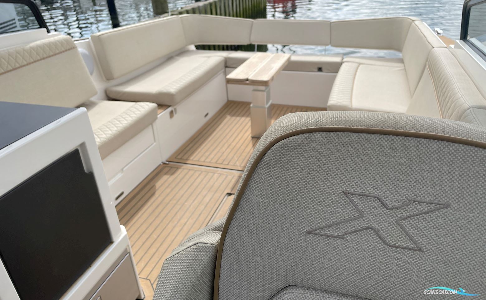 X-Power 33C - X-Yachts