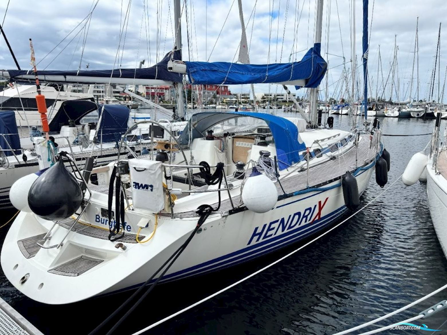 X-Yachts 442