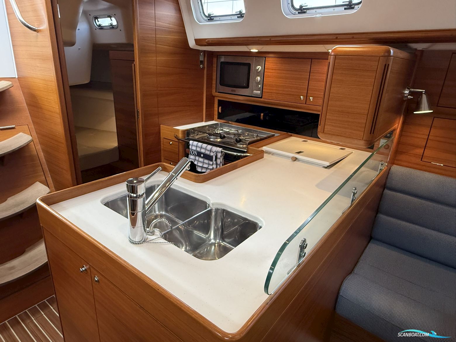 XC 42