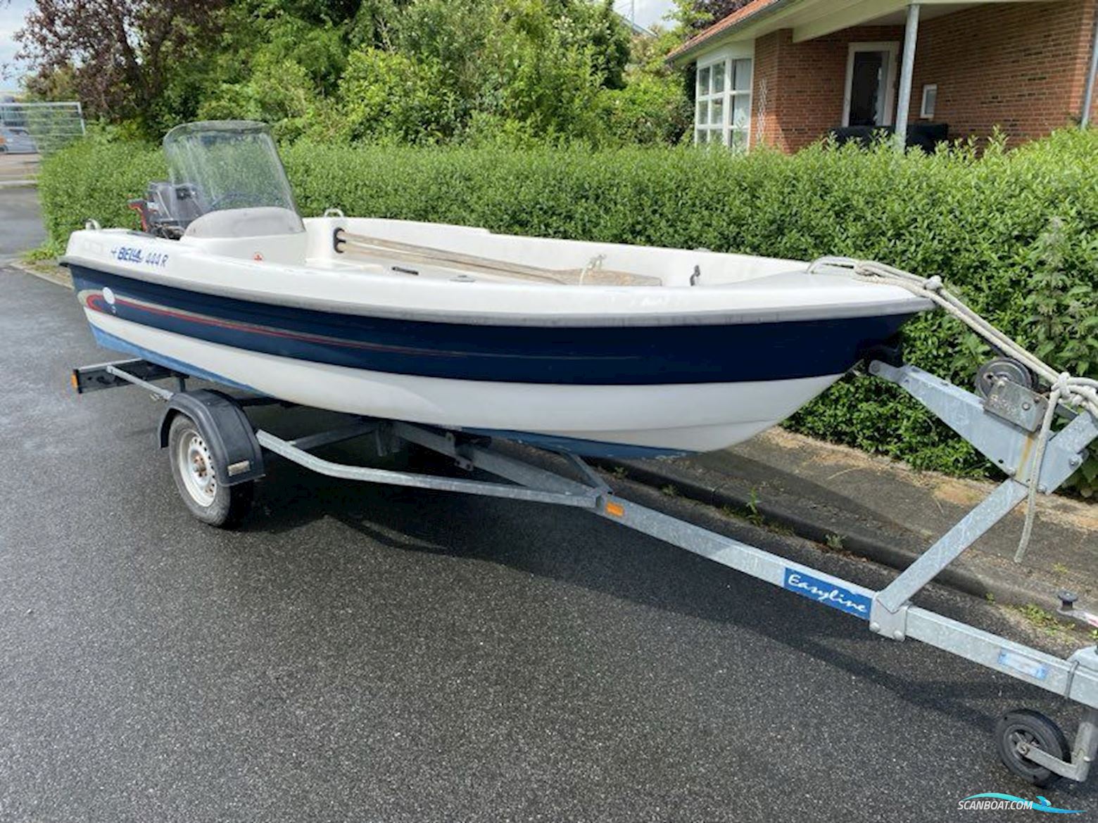 Bella 444R med 25 hk Tohatzu