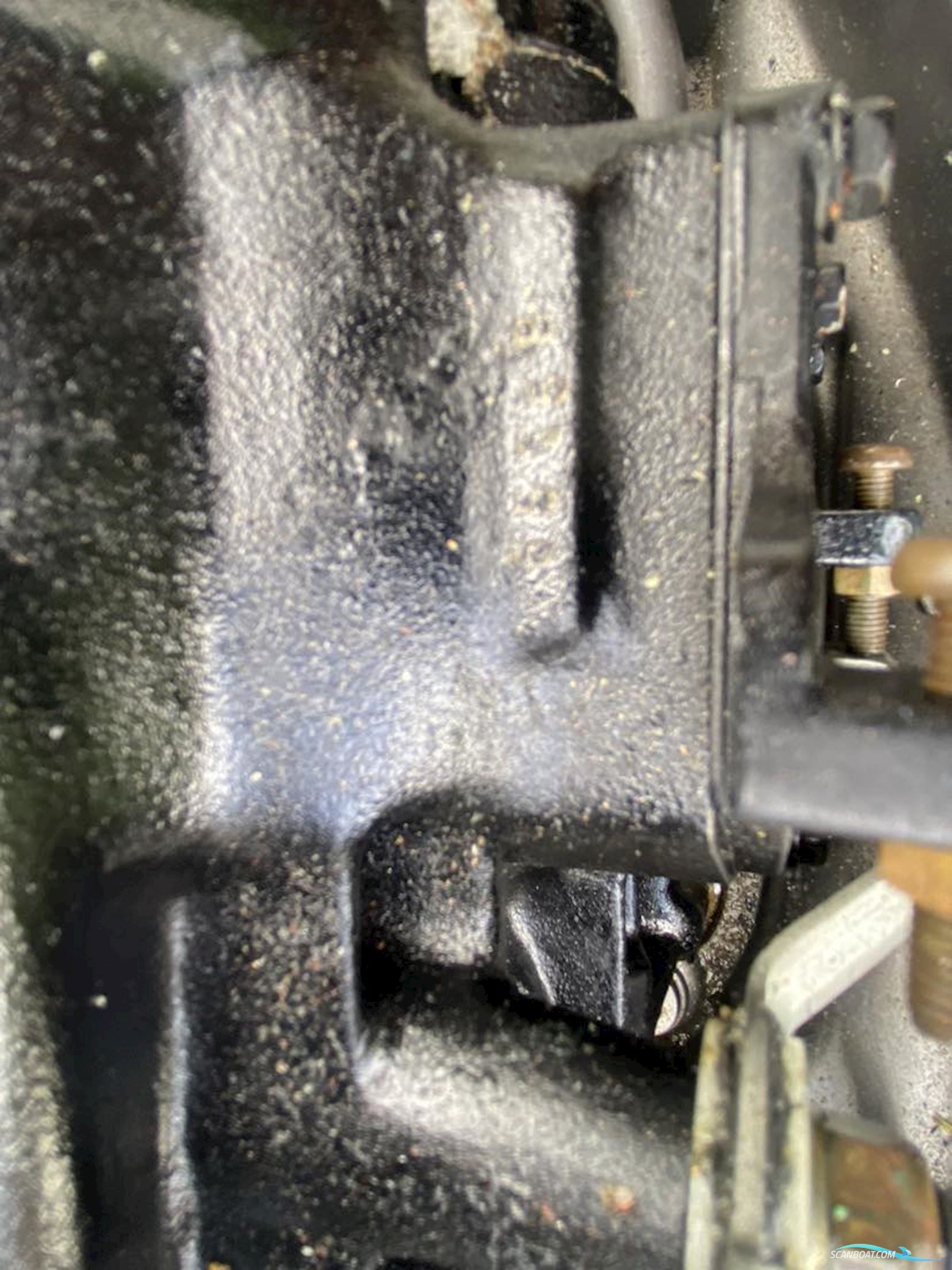 Bella 444R med 25 hk Tohatzu