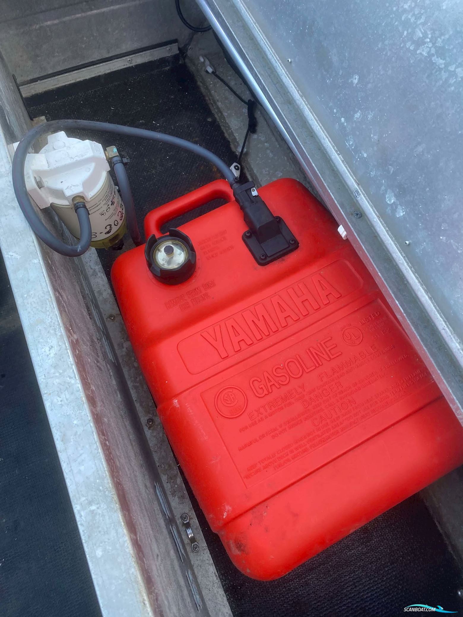 Buster L med 100 hk Yamaha