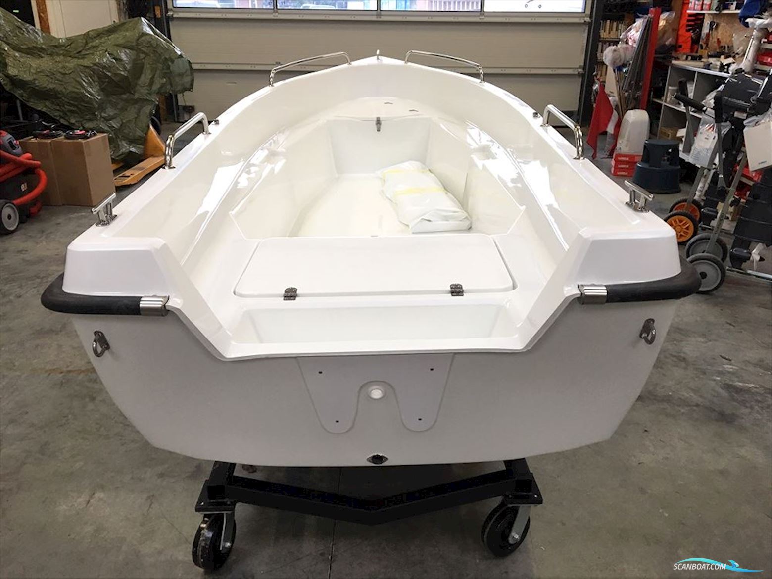 Fjordjollen 390 Fisk med trailer og motor