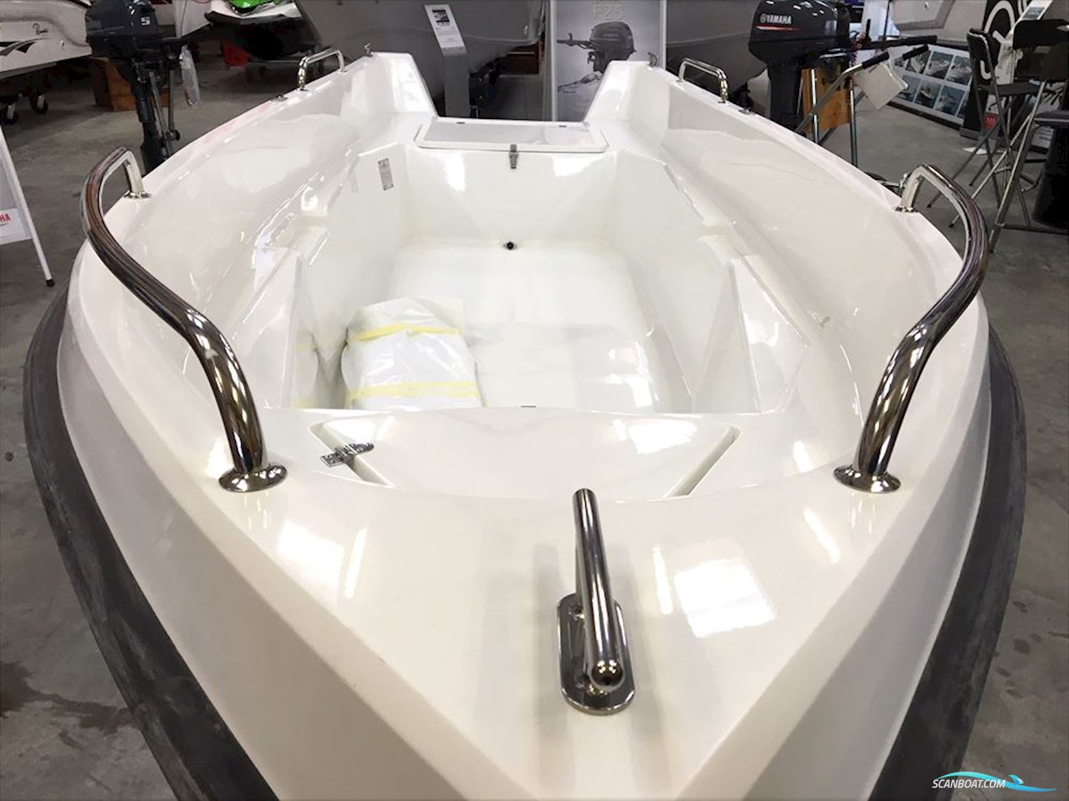 Fjordjollen 390 Fisk med trailer og motor