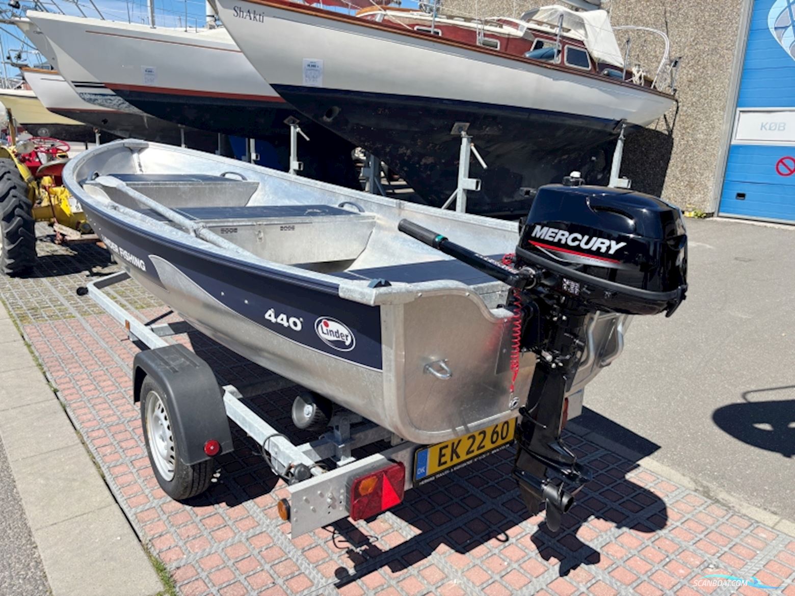 Linder 440 Fishing