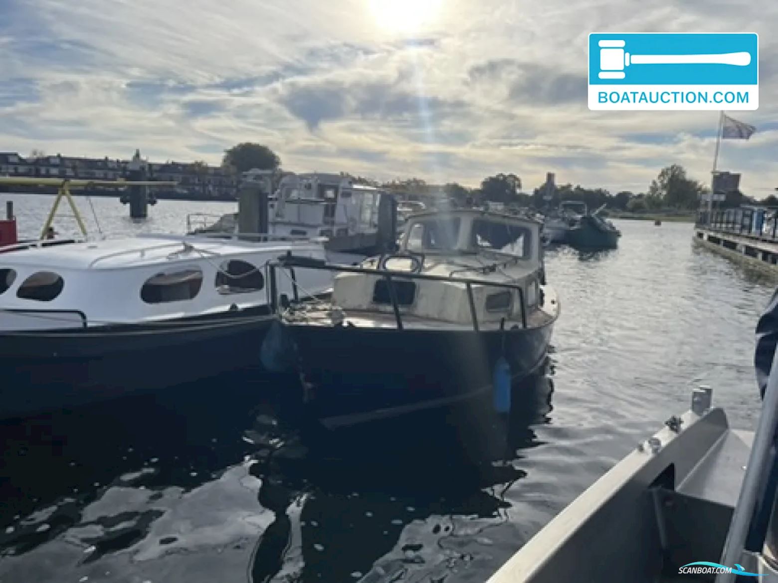 Motorboat 600 Småbåt , med Unknow motor, Holland