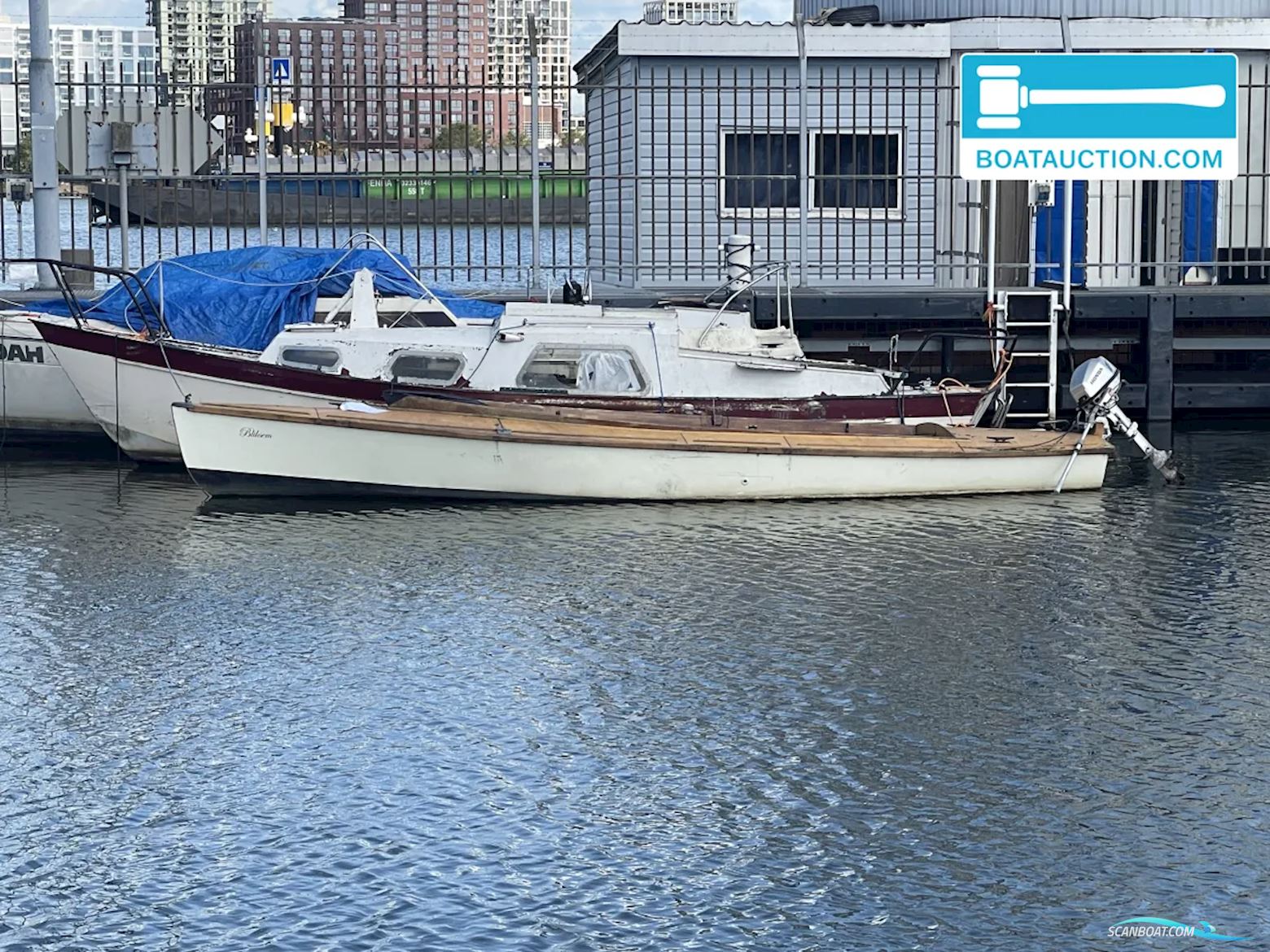 Motorboat 600 Småbåt , med Honda motor, Holland