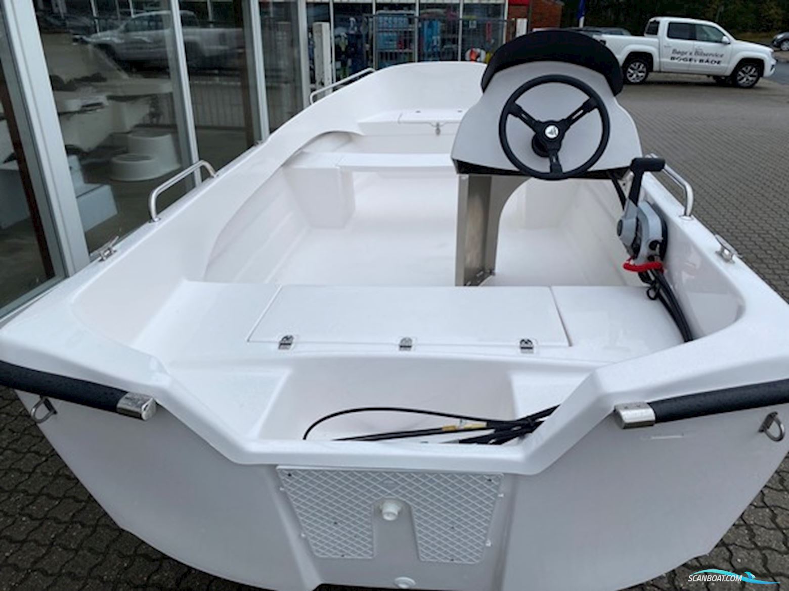 Nordic 470 Fisk med styrepult