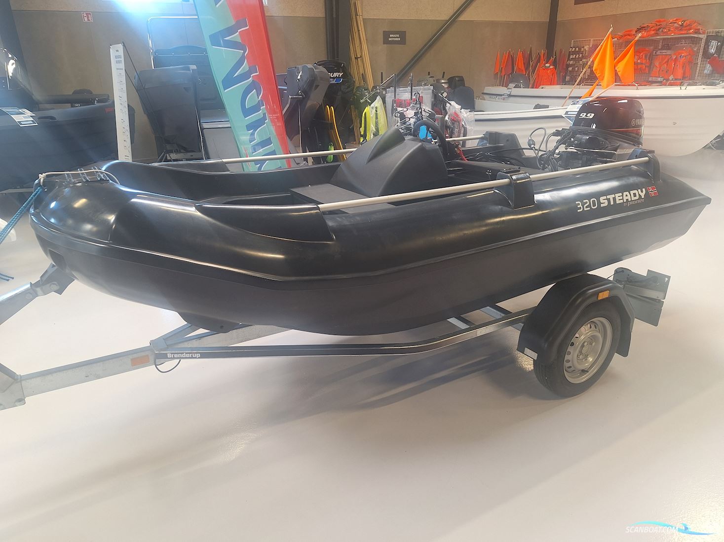 Pioner Steady 320 Småbåt 2021, med Yamaha Vmax 9.9 (15 HK) motor, Danmark