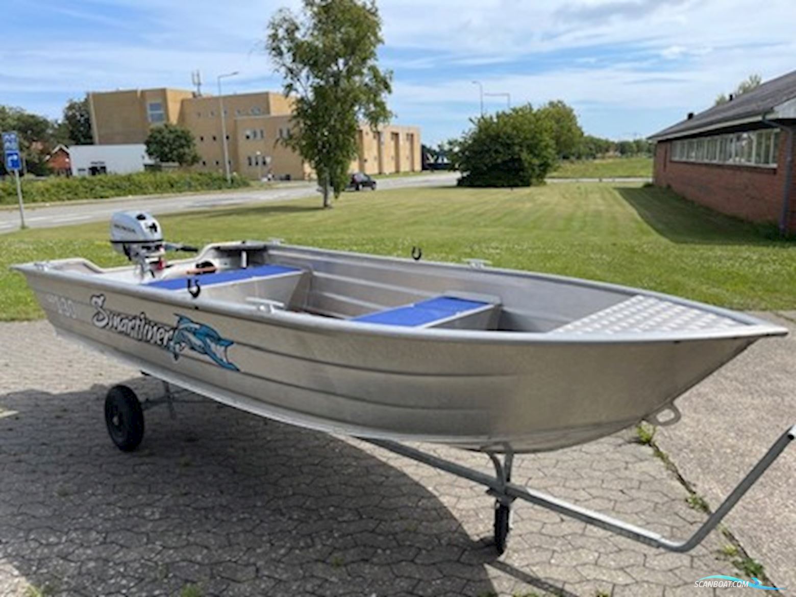 Smartliner 130 ALU med Honda 6 hk samt jolle vogn